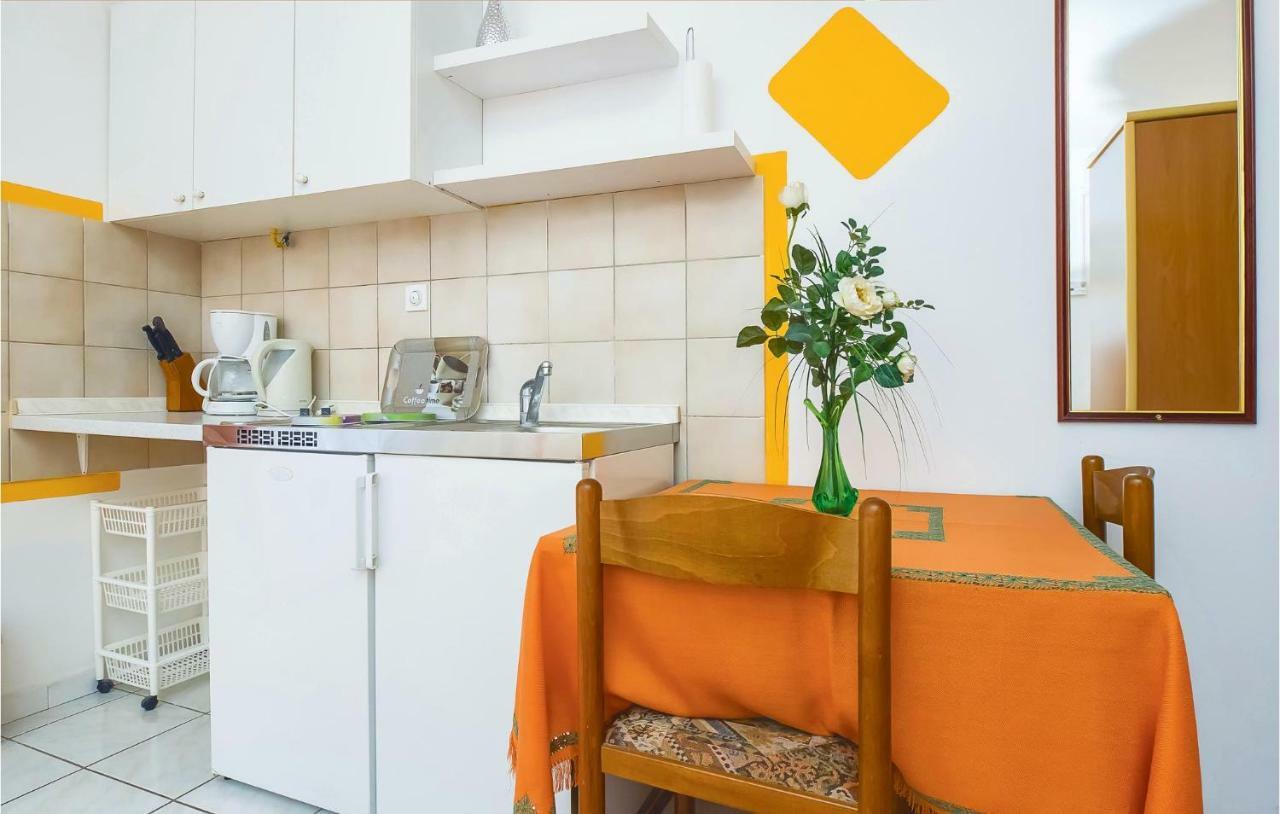Lovely Apartment In Omis With Kitchenette Luaran gambar